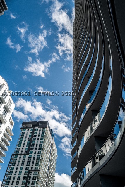 1000 Brickell Plz #3402, Miami FL 33131