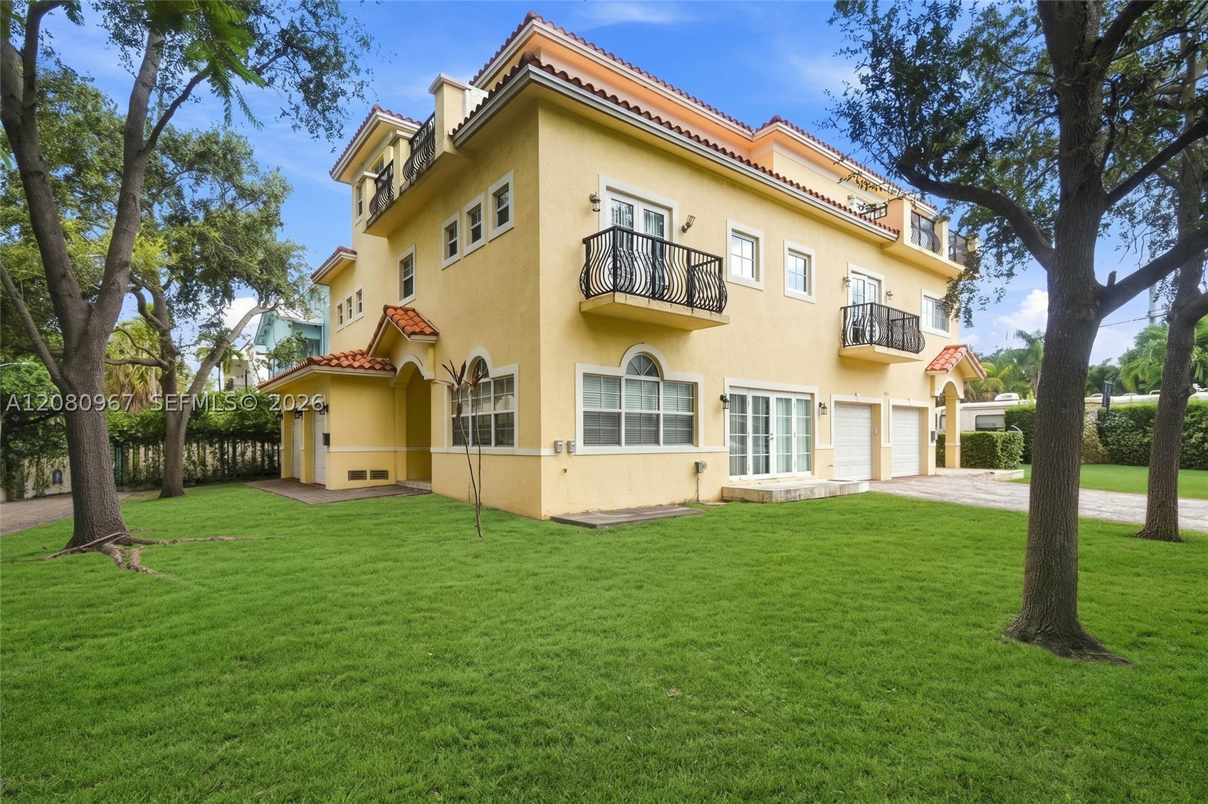 913 SW 8th St #2, Fort Lauderdale FL 33315