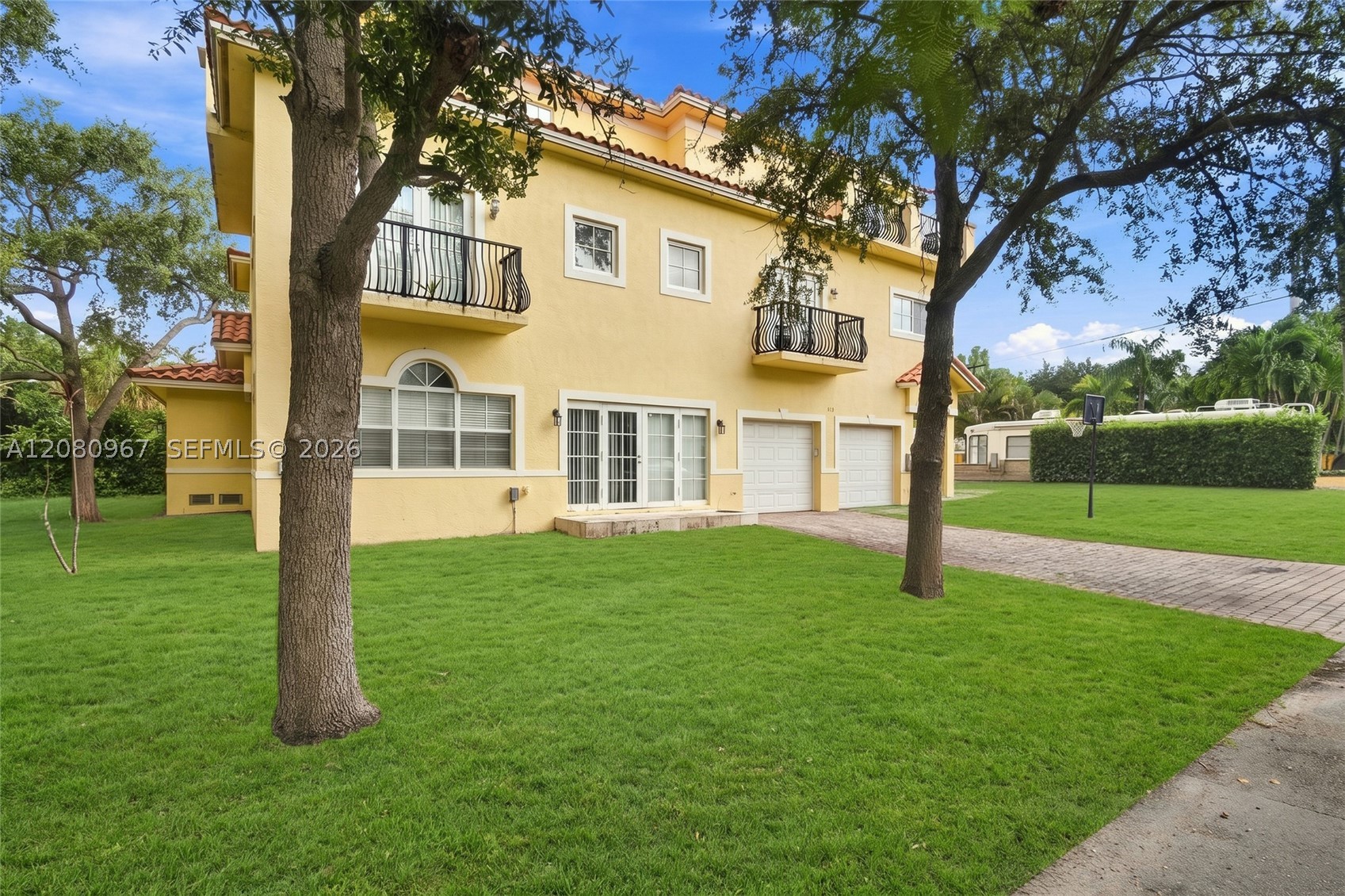 913 SW 8th St #2, Fort Lauderdale FL 33315