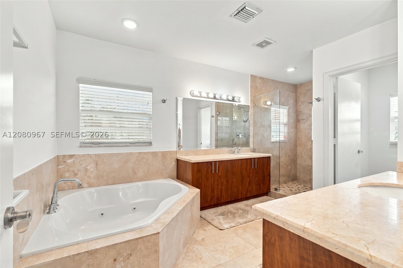 913 SW 8th St #2, Fort Lauderdale FL 33315