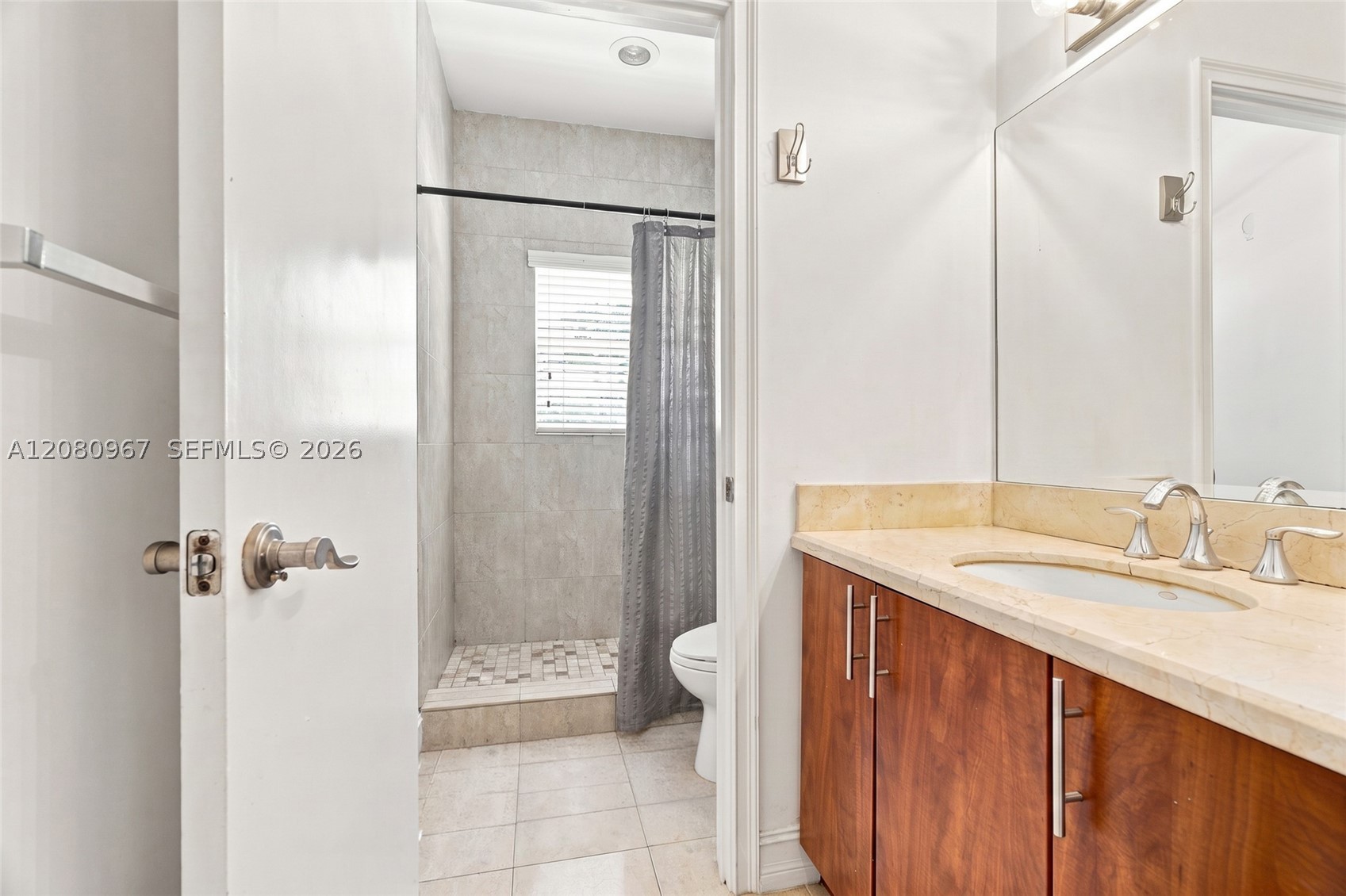 913 SW 8th St #2, Fort Lauderdale FL 33315
