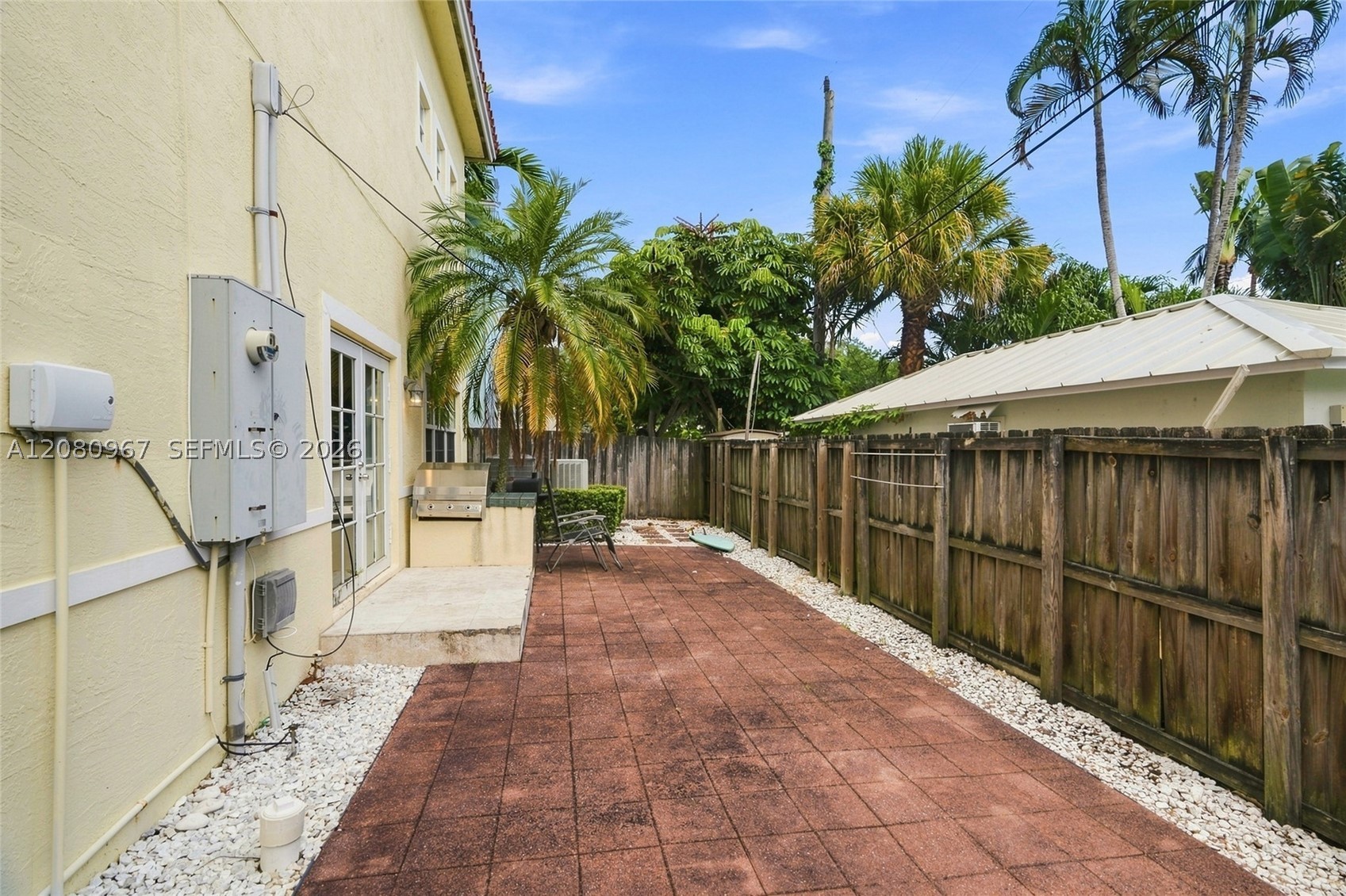 913 SW 8th St #2, Fort Lauderdale FL 33315
