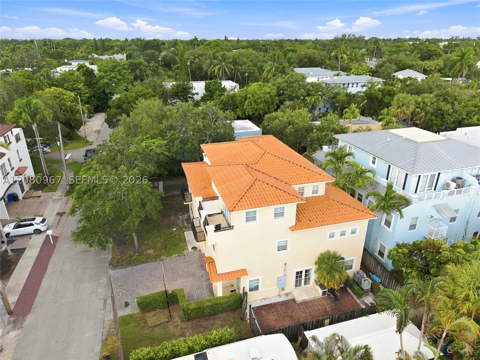 913 SW 8th St #2, Fort Lauderdale FL 33315
