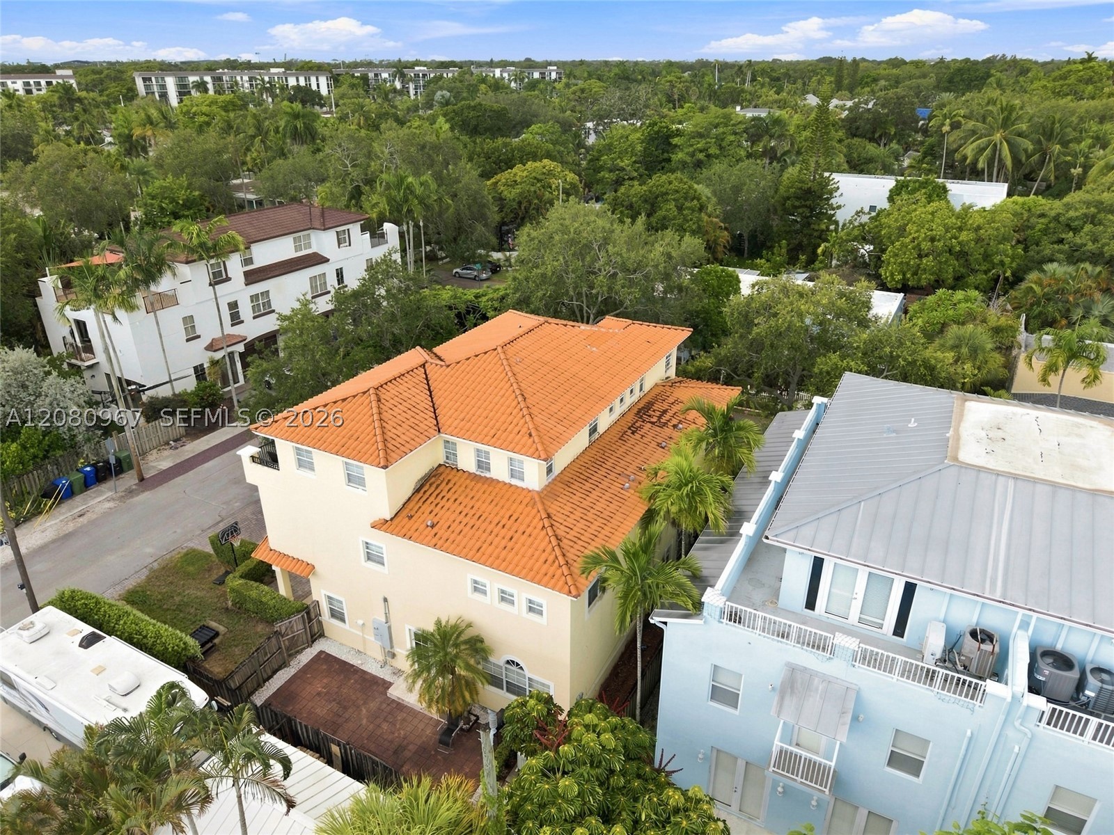 913 SW 8th St #2, Fort Lauderdale FL 33315