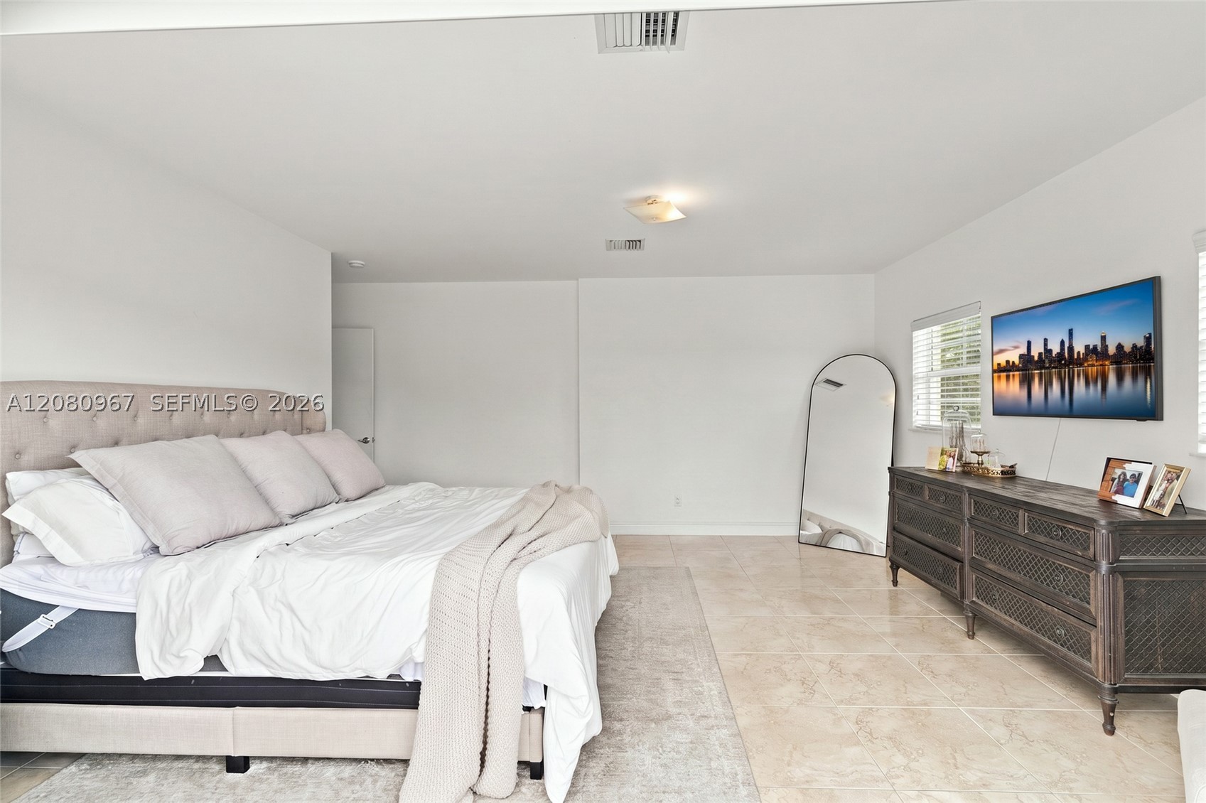 913 SW 8th St #2, Fort Lauderdale FL 33315