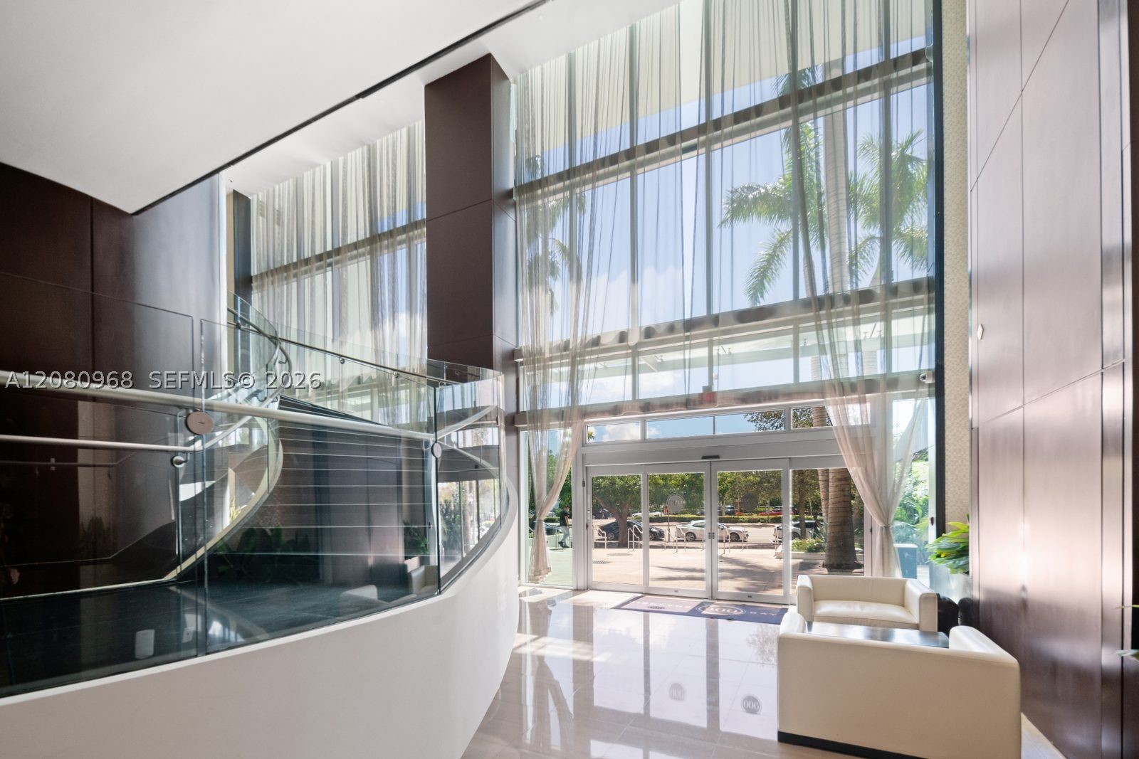 900 Biscayne Blvd #2112, Miami FL 33132