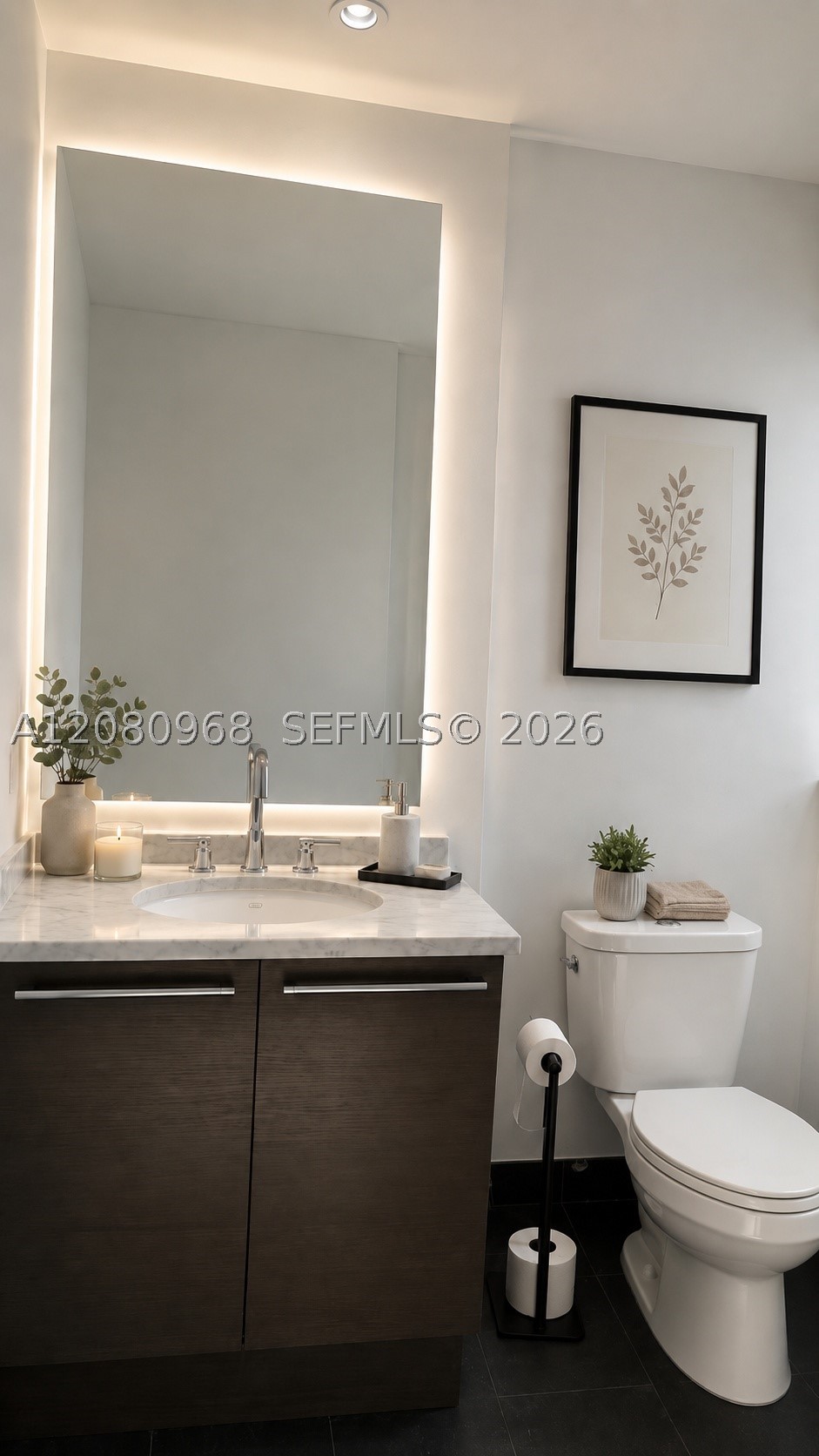 900 Biscayne Blvd #2112, Miami FL 33132