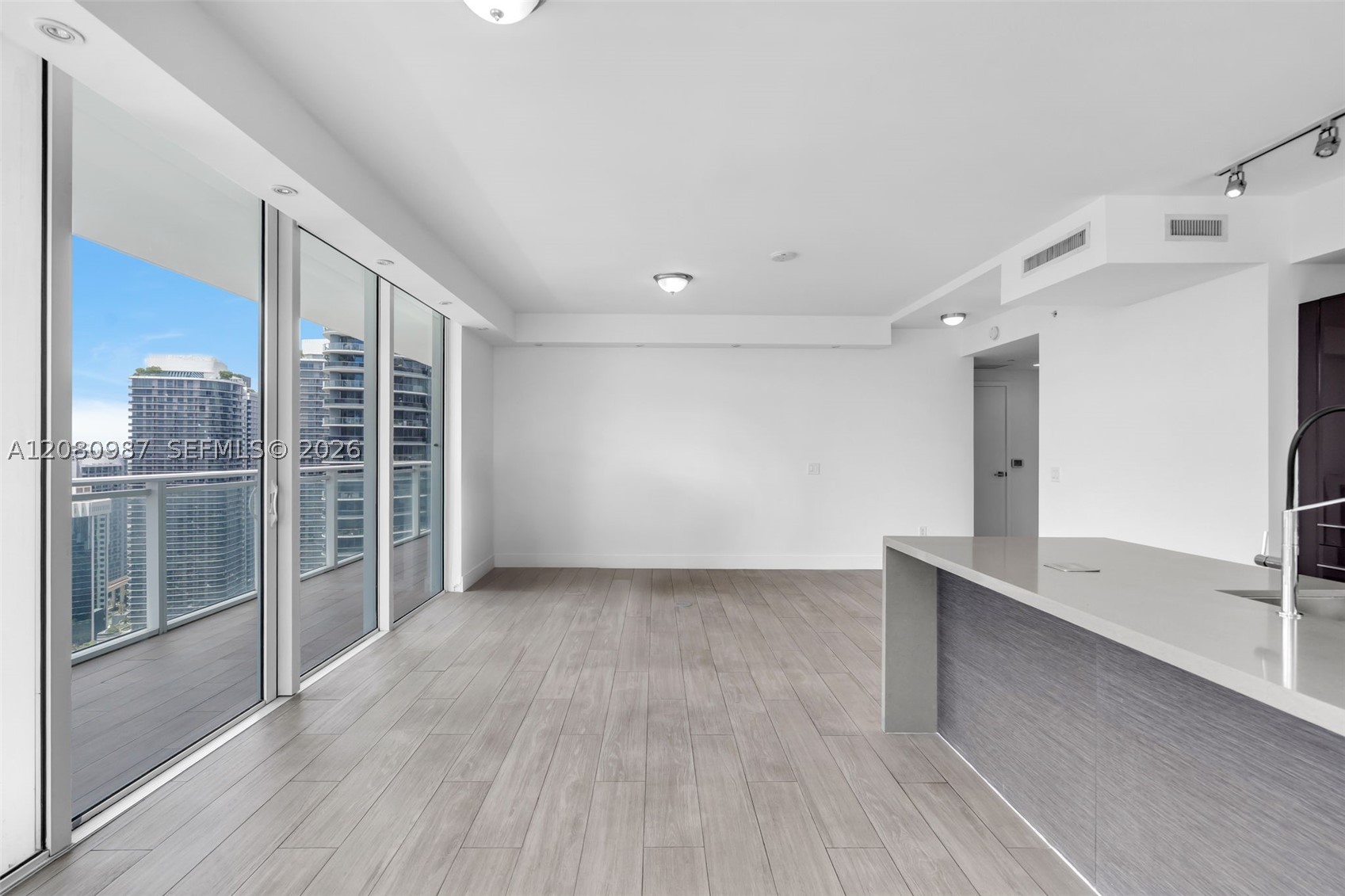 1080 Brickell Ave #3801, Miami FL 33131