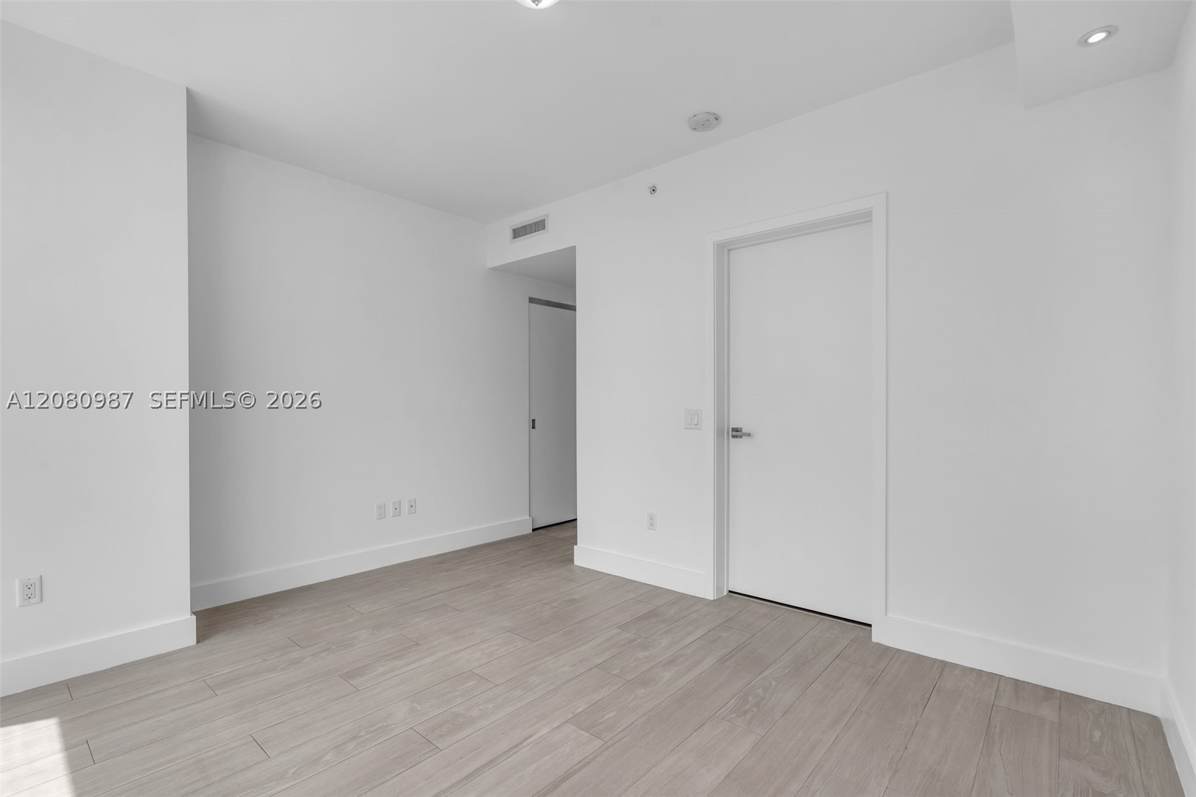 1080 Brickell Ave #3801, Miami FL 33131