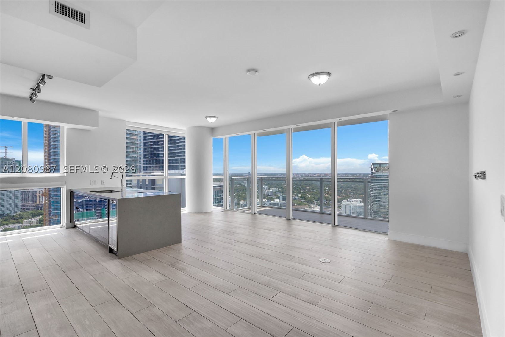 1080 Brickell Ave #3801, Miami FL 33131