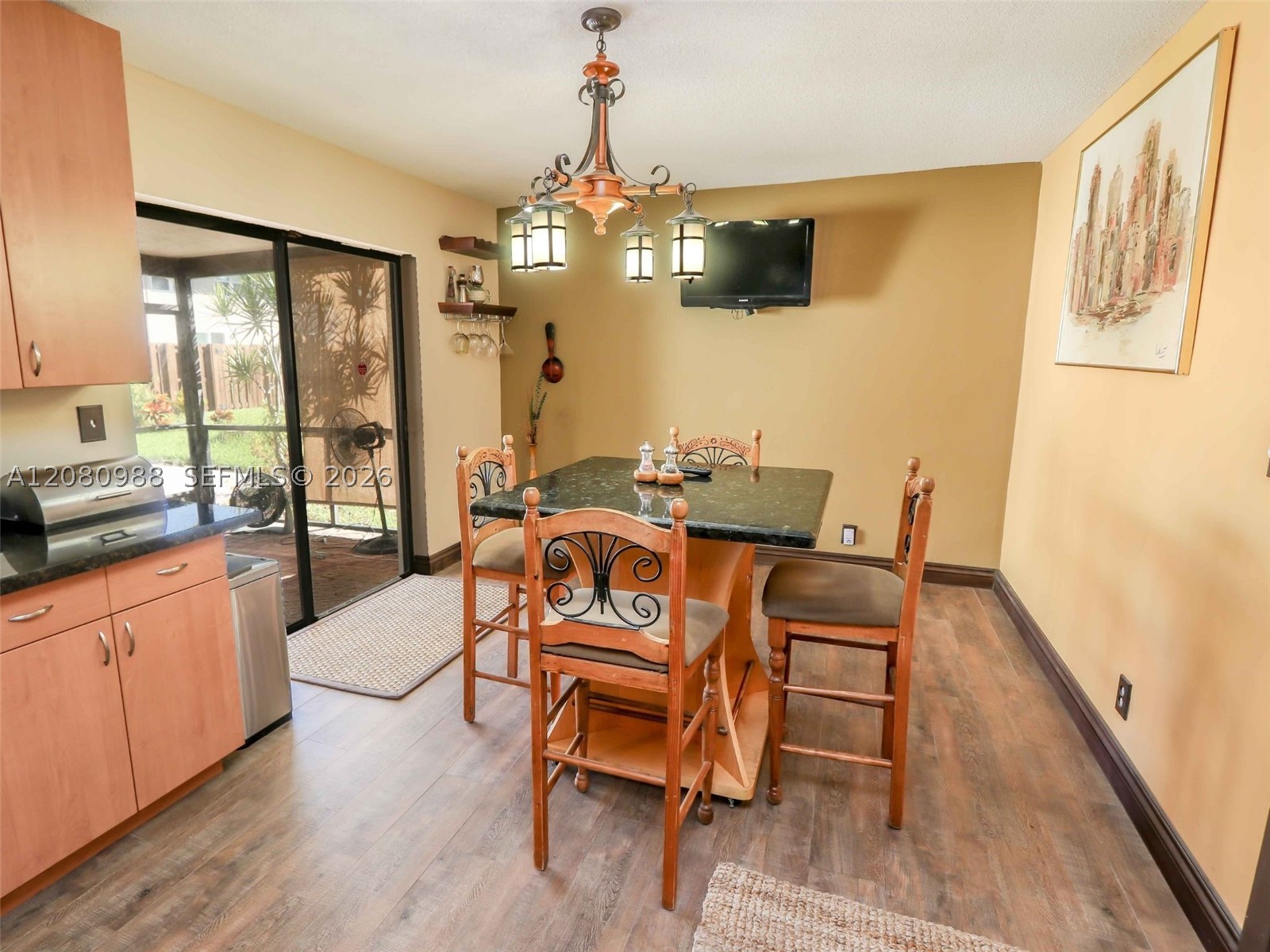 635 NE 3rd St, Dania Beach FL 33004
