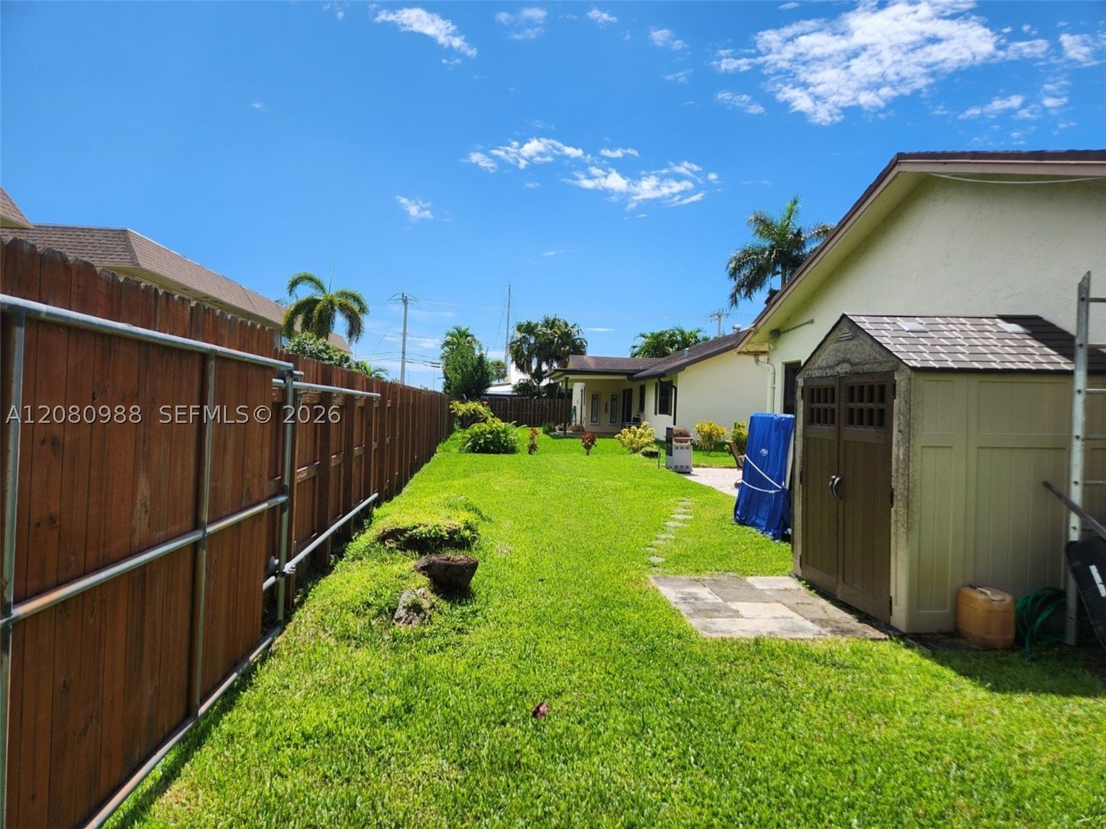 635 NE 3rd St, Dania Beach FL 33004