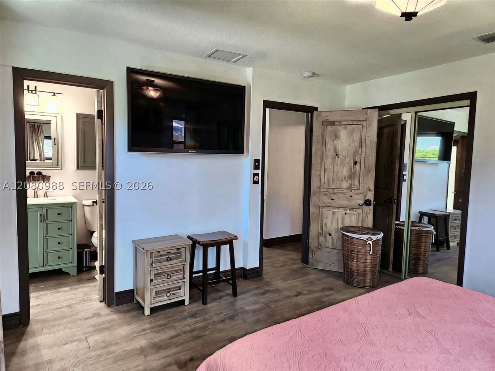 635 NE 3rd St, Dania Beach FL 33004