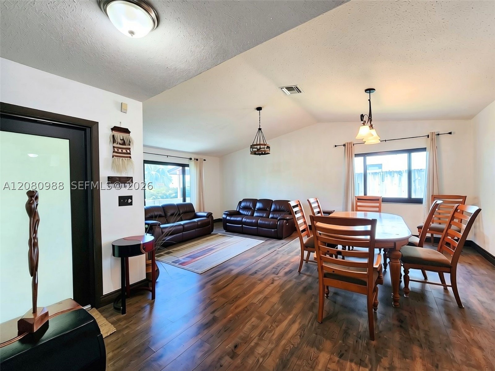635 NE 3rd St, Dania Beach FL 33004