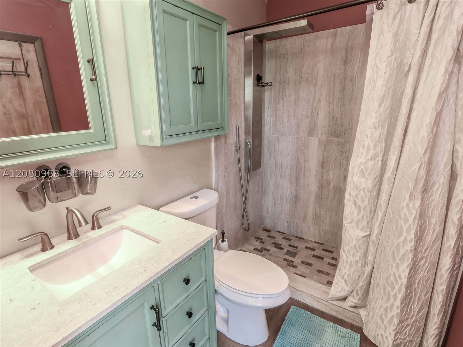 635 NE 3rd St, Dania Beach FL 33004