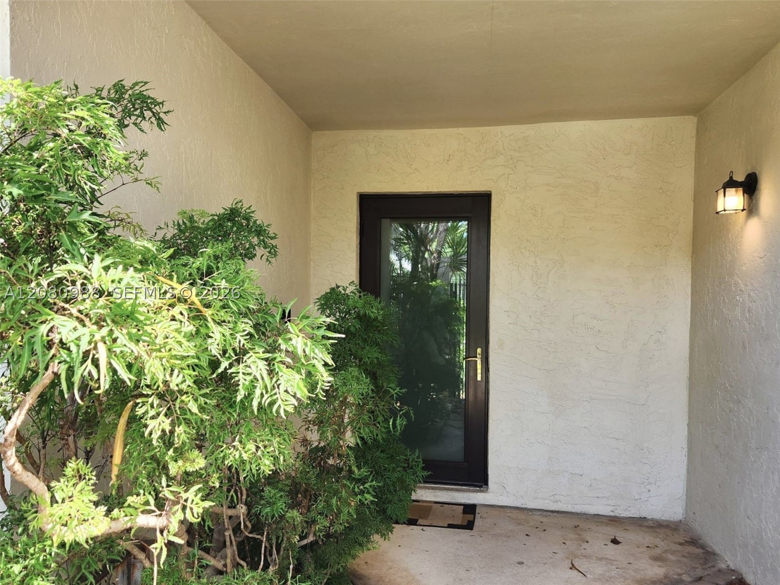 635 NE 3rd St, Dania Beach FL 33004