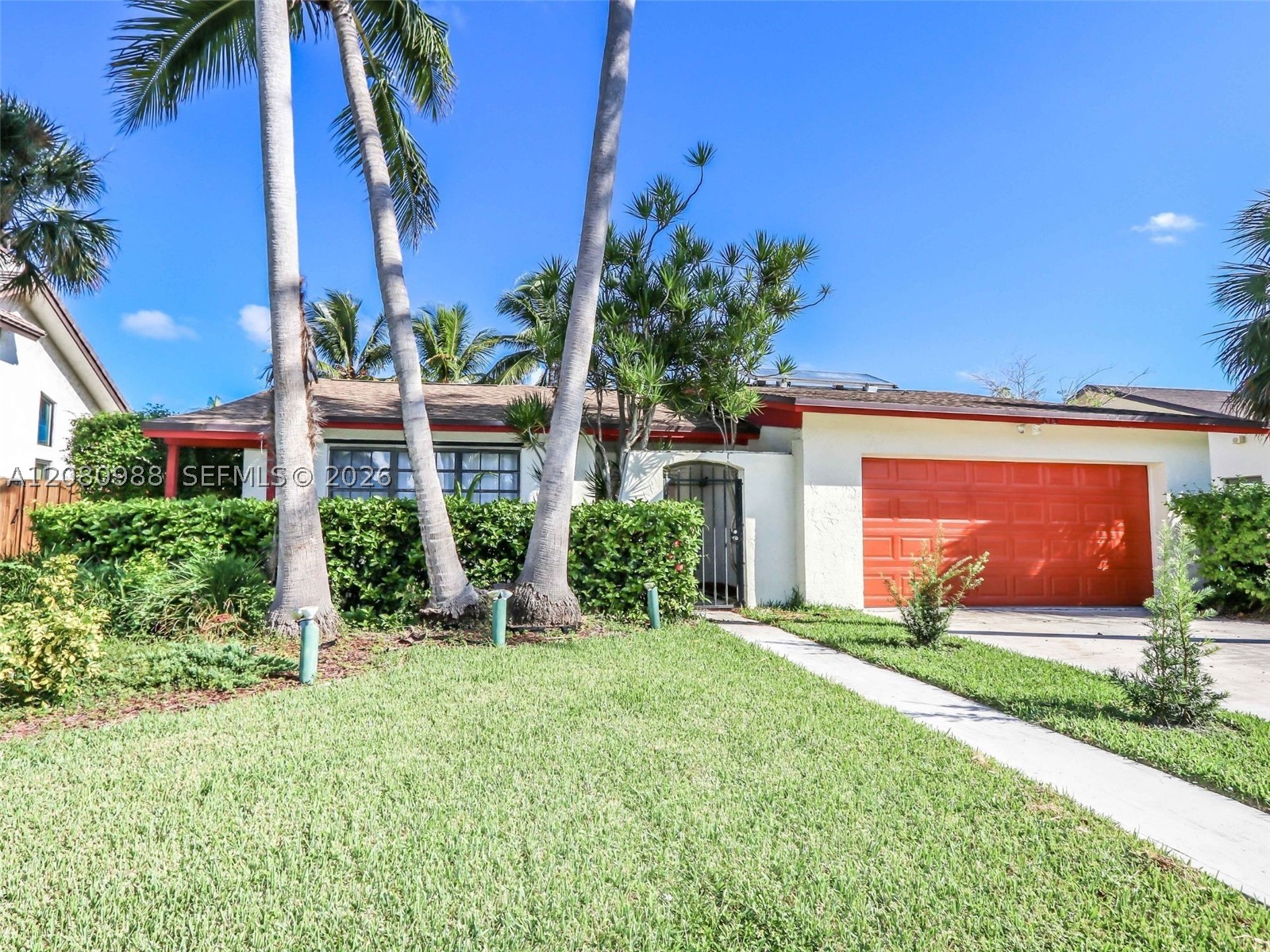 635 NE 3rd St, Dania Beach FL 33004