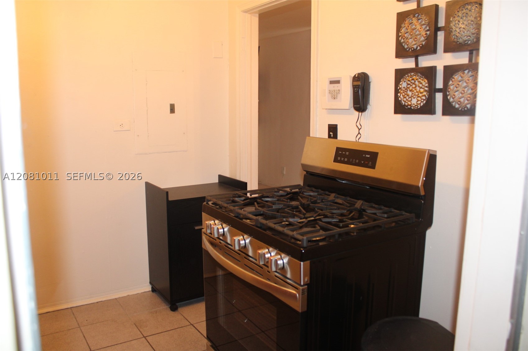 665 NW 50th St, Miami FL 33127