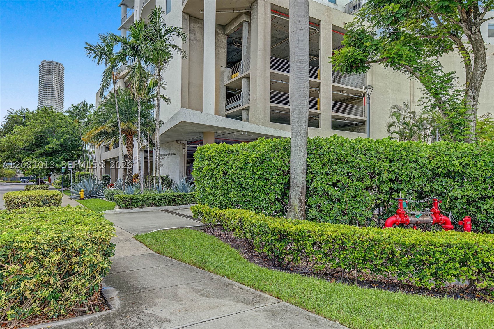 10 SW South River Dr #1106, Miami FL 33130