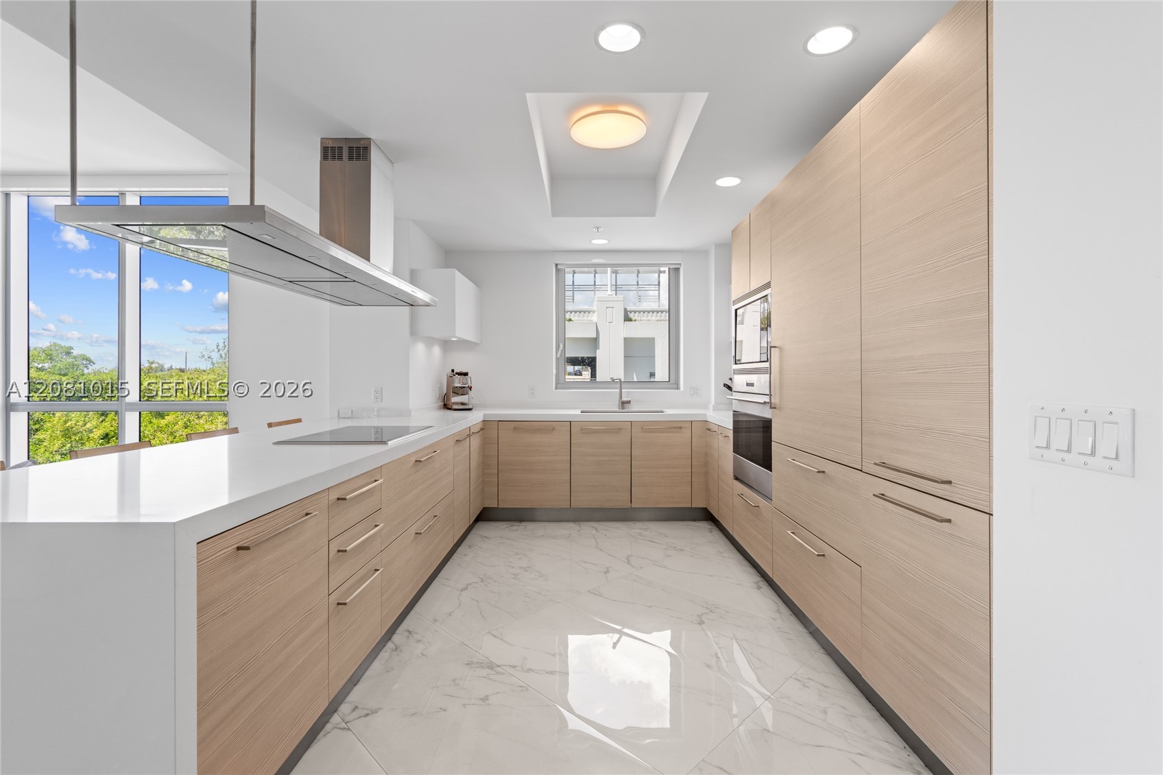 17111 Biscayne Blvd #402, North Miami Beach FL 33160
