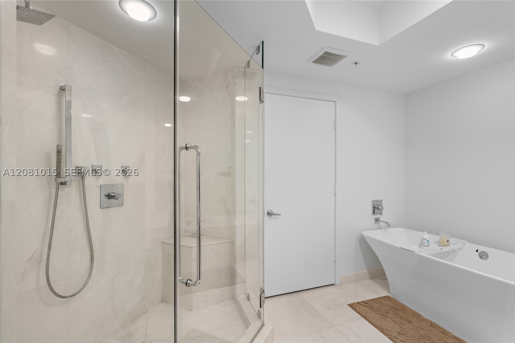 17111 Biscayne Blvd #402, North Miami Beach FL 33160