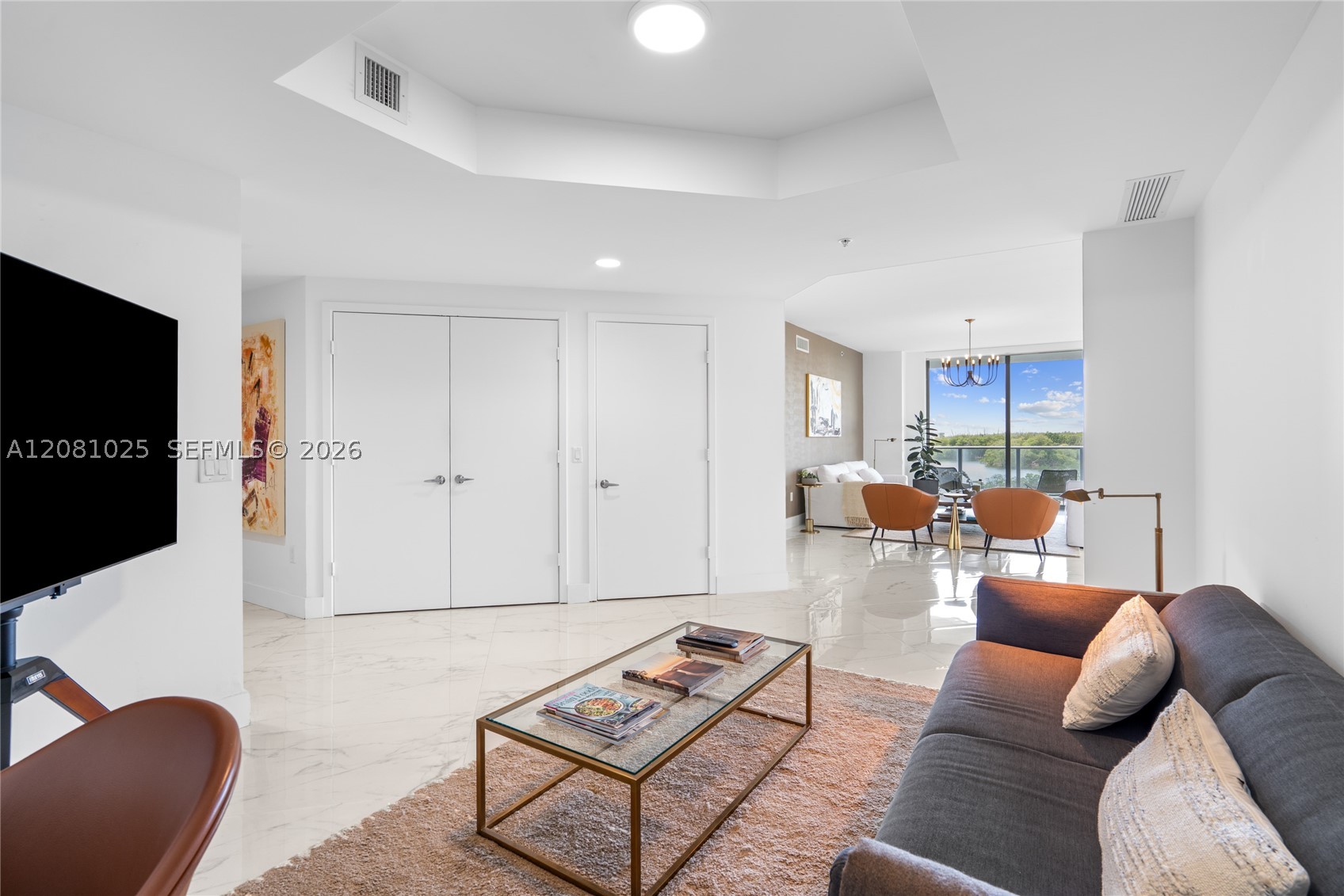 17111 Biscayne Blvd #402, North Miami Beach FL 33160