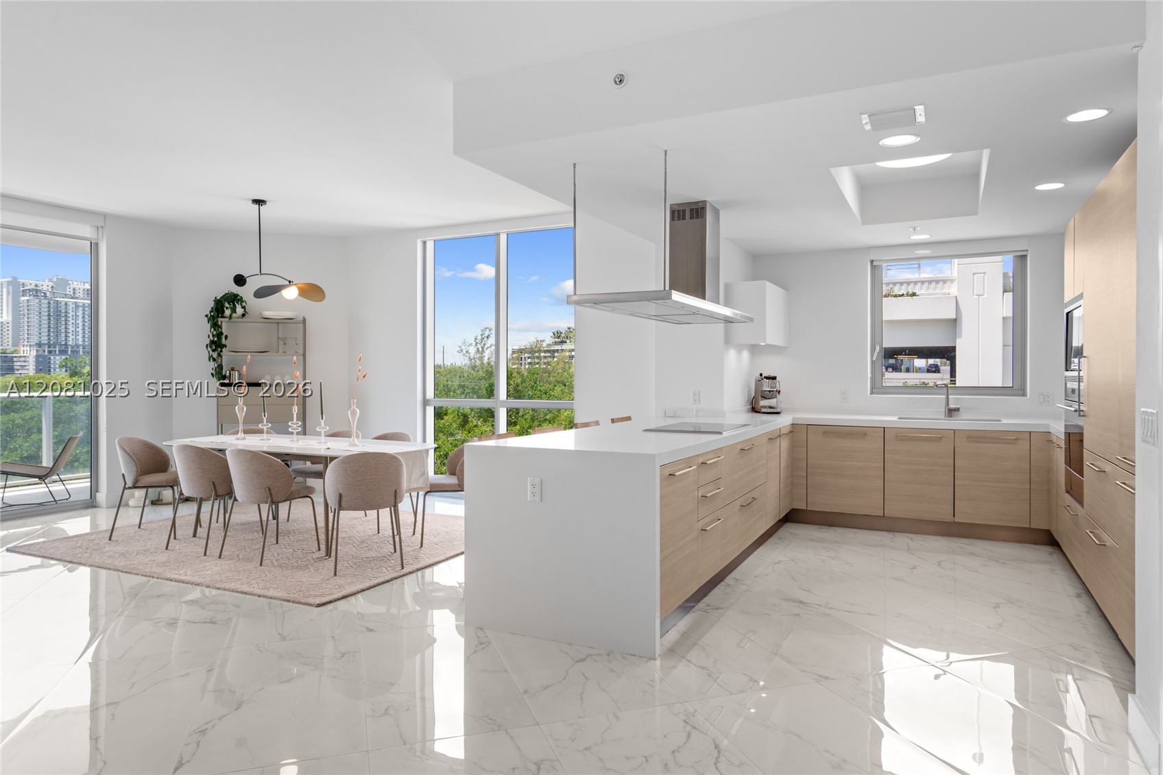17111 Biscayne Blvd #402, North Miami Beach FL 33160