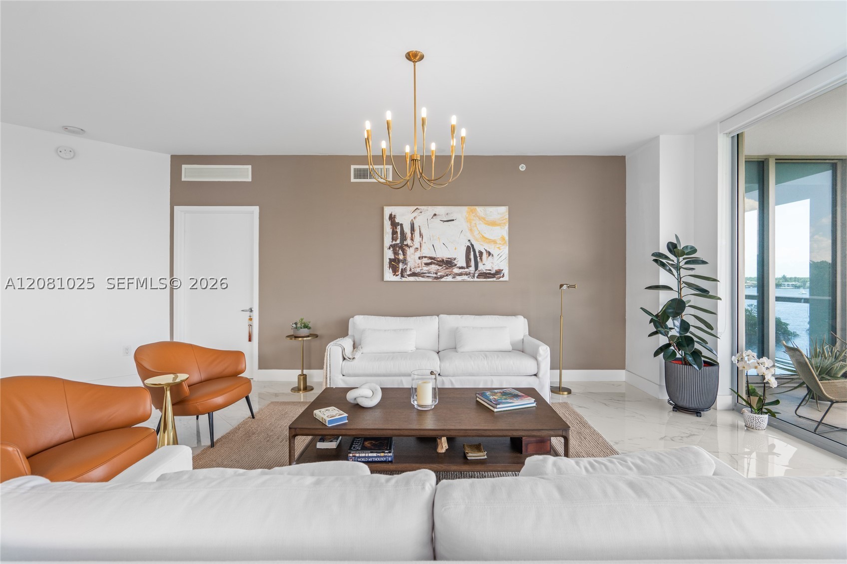 17111 Biscayne Blvd #402, North Miami Beach FL 33160