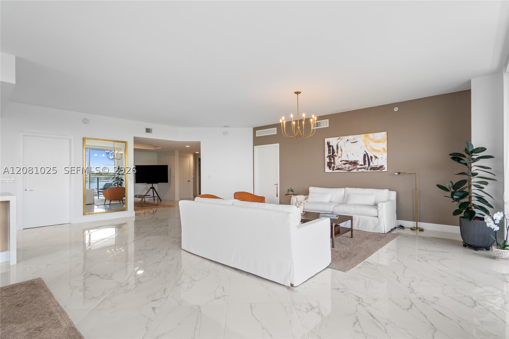 17111 Biscayne Blvd #402, North Miami Beach FL 33160