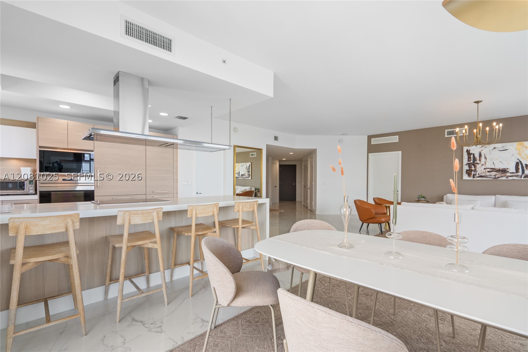 17111 Biscayne Blvd #402, North Miami Beach FL 33160