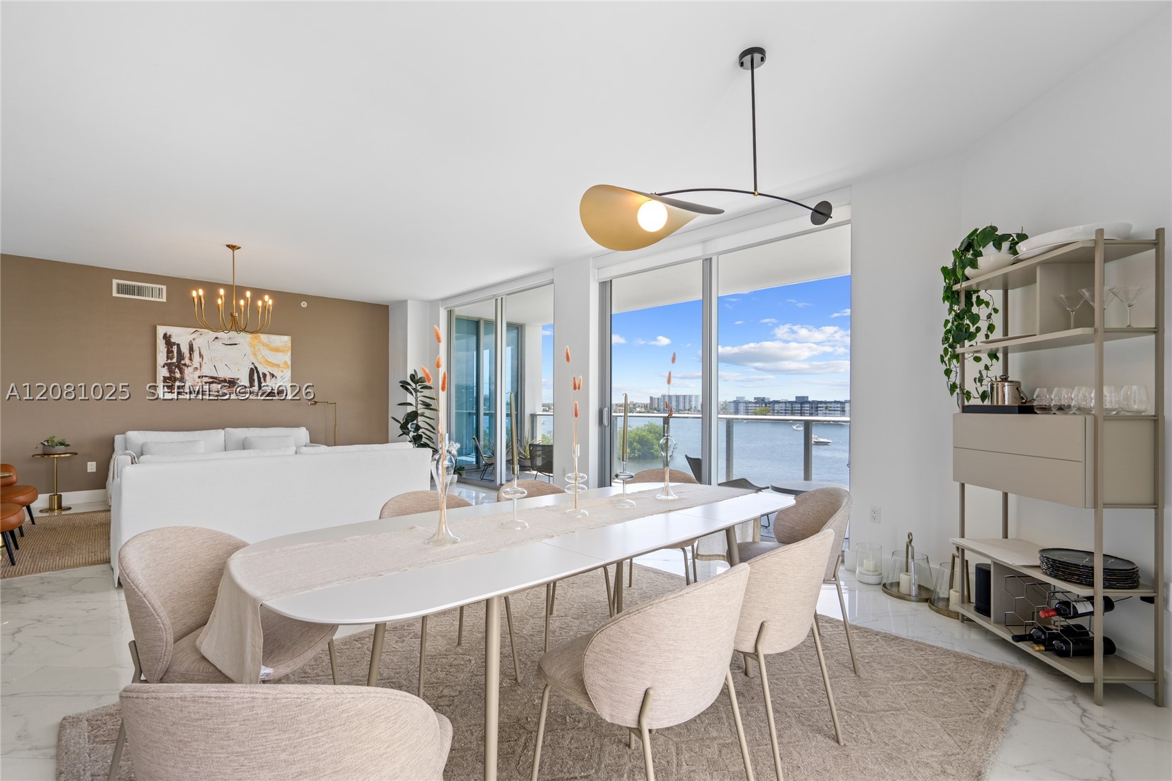 17111 Biscayne Blvd #402, North Miami Beach FL 33160
