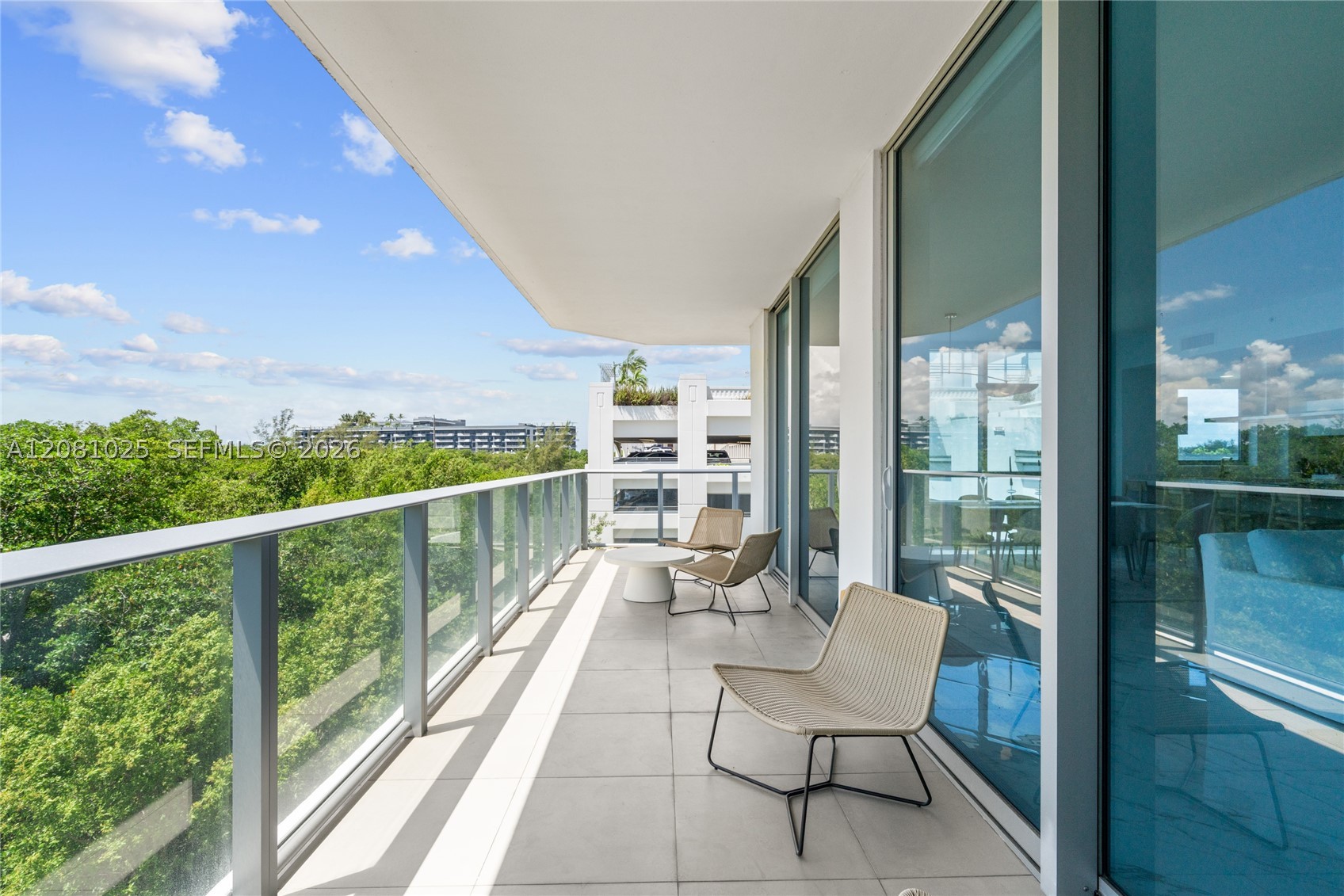 17111 Biscayne Blvd #402, North Miami Beach FL 33160