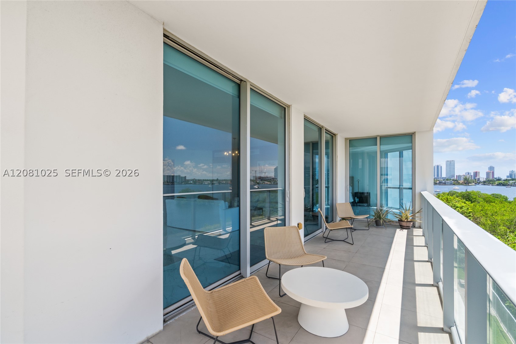 17111 Biscayne Blvd #402, North Miami Beach FL 33160