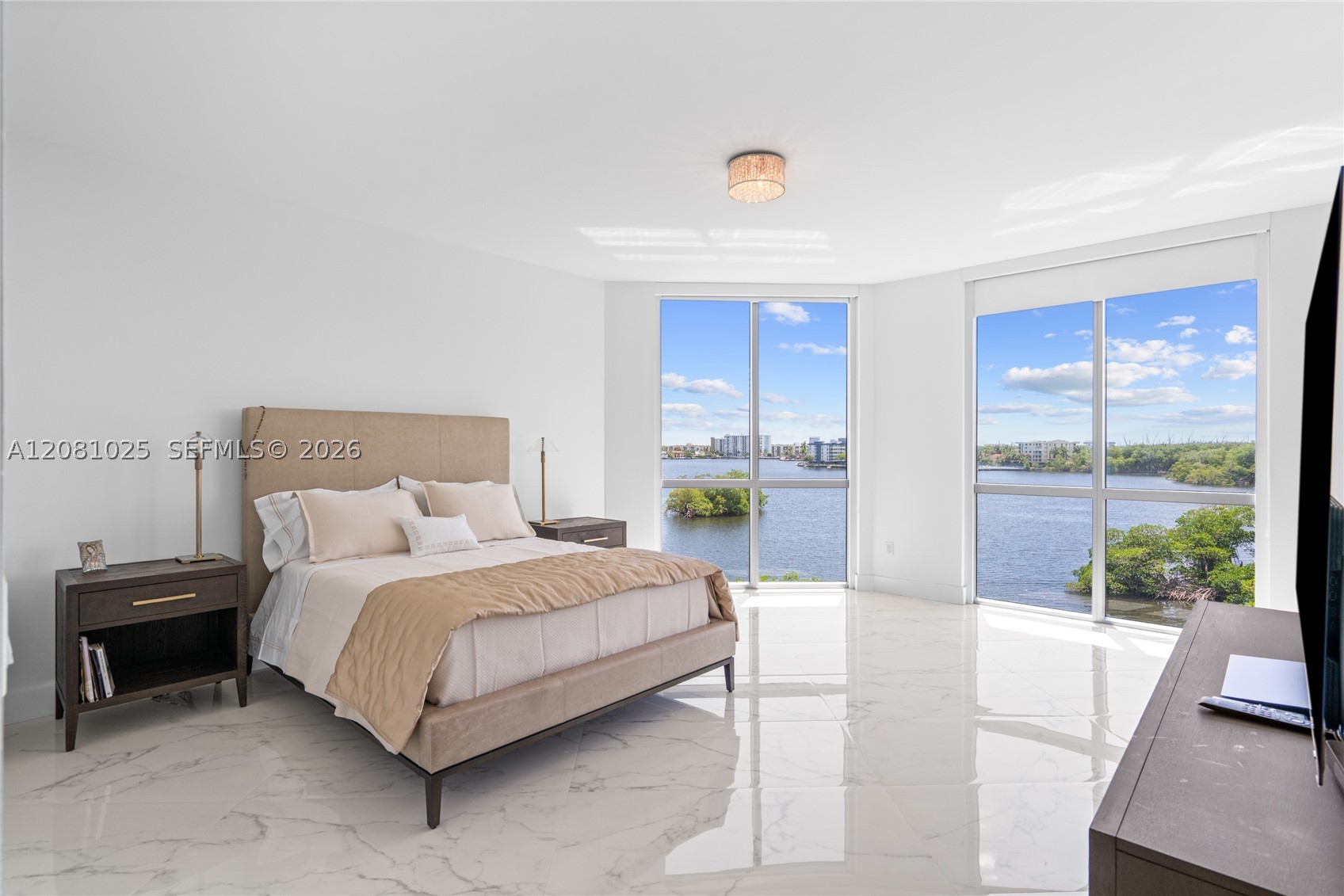 17111 Biscayne Blvd #402, North Miami Beach FL 33160