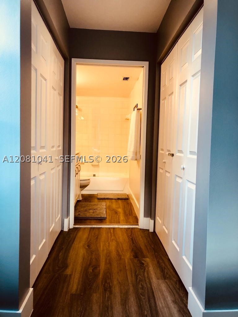 19999 E COUNTRY CLUB DR #1401, Aventura FL 33180