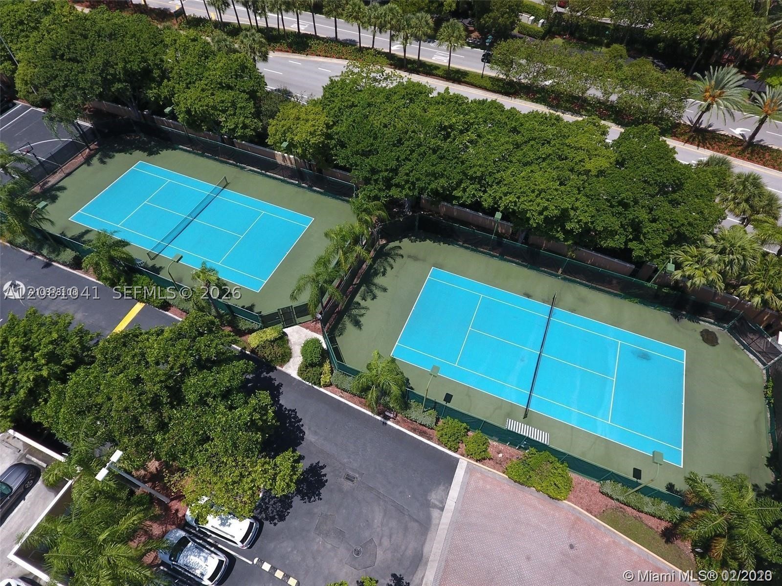 19999 E COUNTRY CLUB DR #1401, Aventura FL 33180