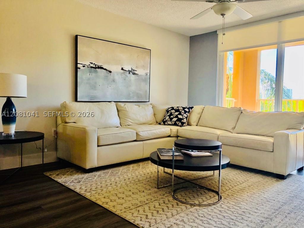 19999 E COUNTRY CLUB DR #1401, Aventura FL 33180