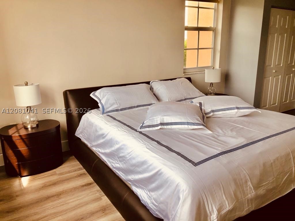 19999 E COUNTRY CLUB DR #1401, Aventura FL 33180