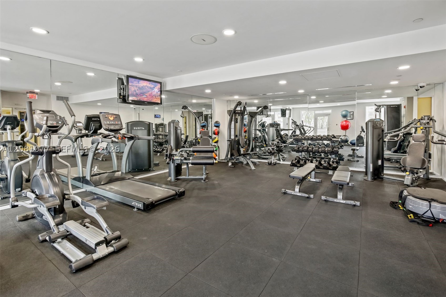 10 Aragon Ave #1120, Coral Gables FL 33134