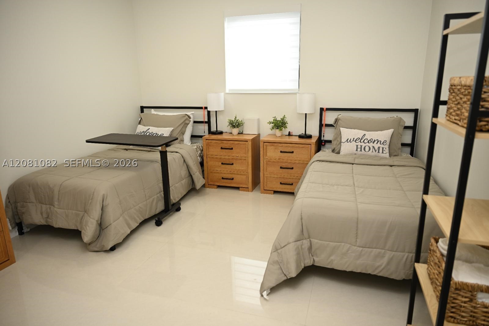 850 W 51st Pl, Hialeah FL 33012