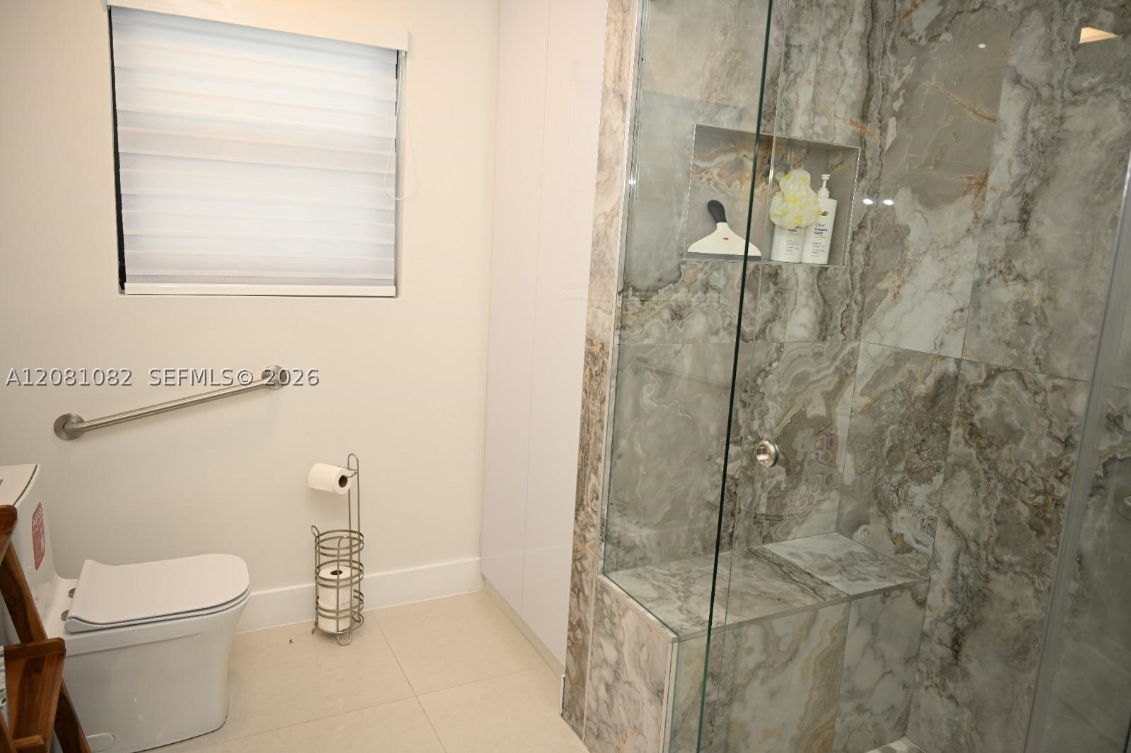 850 W 51st Pl, Hialeah FL 33012