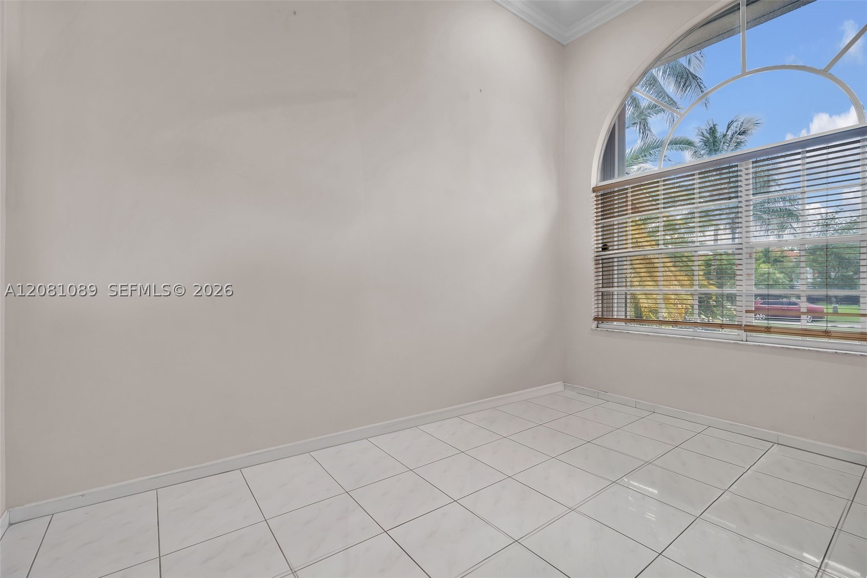 10485 NW 132nd St, Hialeah Gardens FL 33018