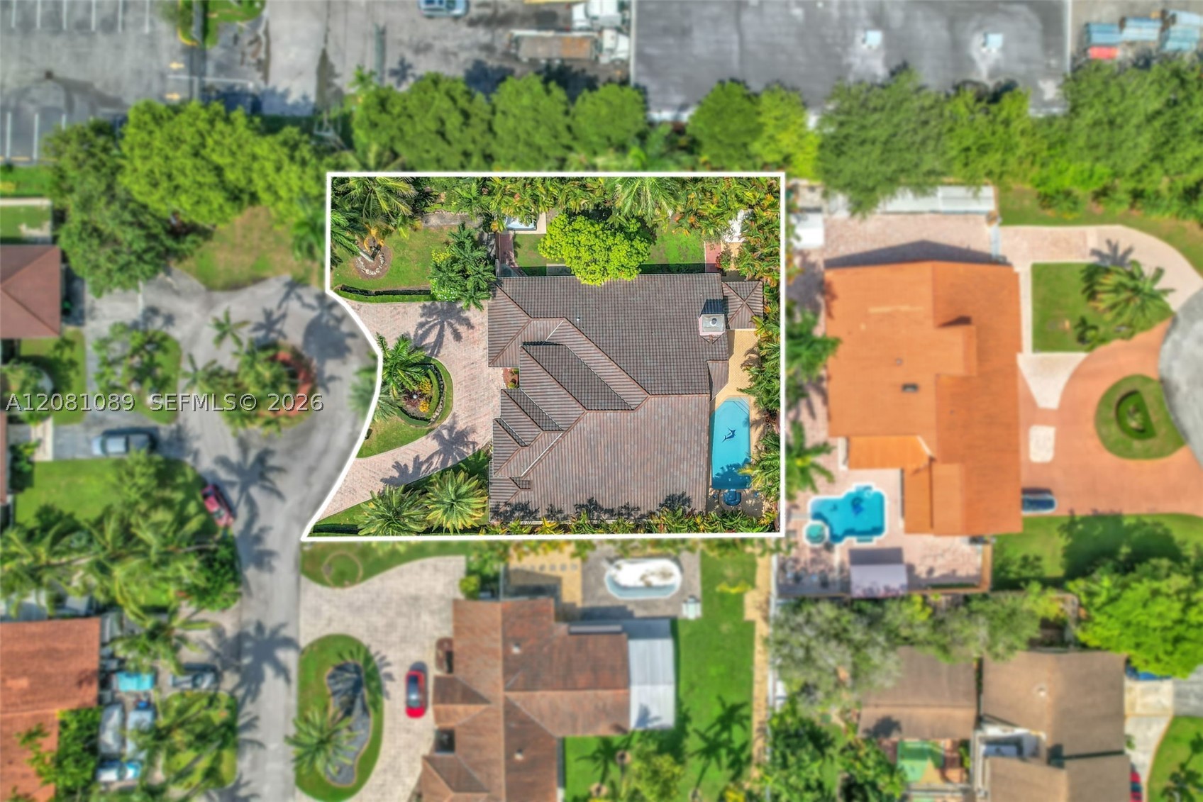 10485 NW 132nd St, Hialeah Gardens FL 33018
