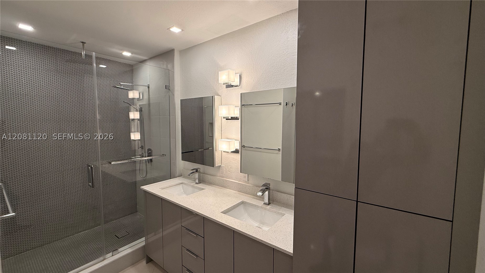 1830 Radius Dr #1114, Hollywood FL 33020
