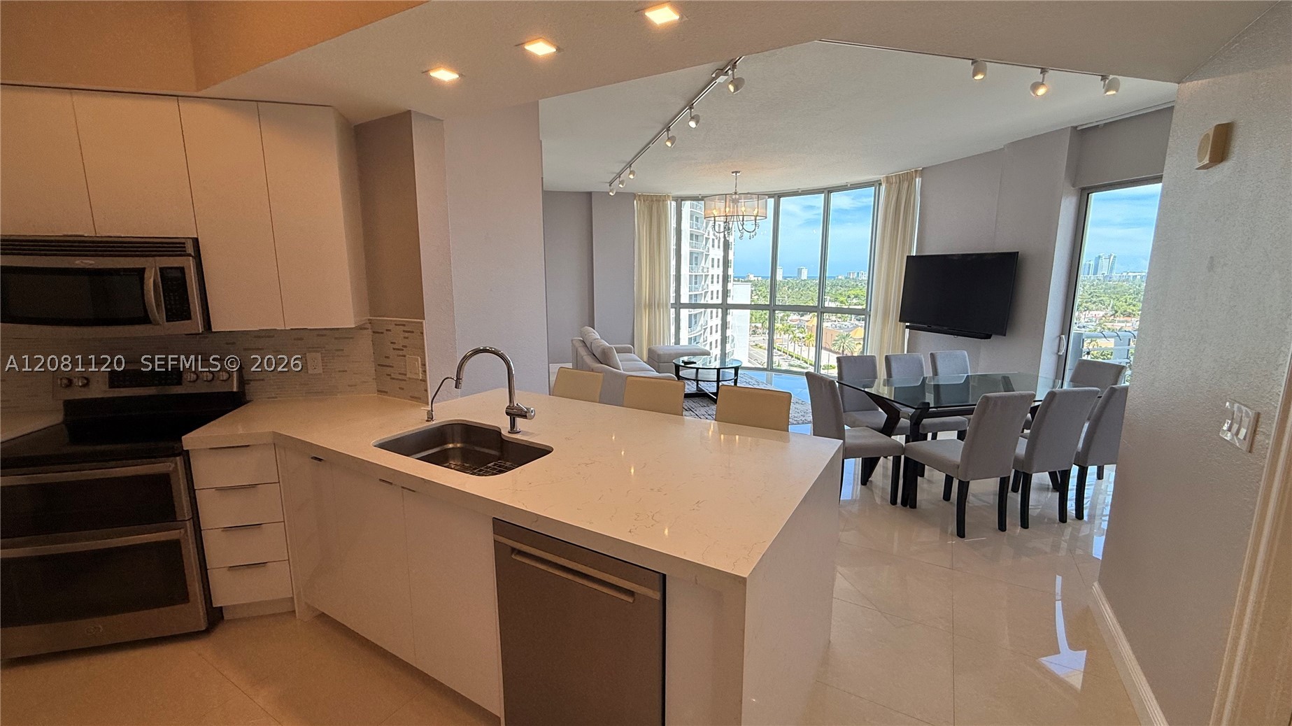 1830 Radius Dr #1114, Hollywood FL 33020