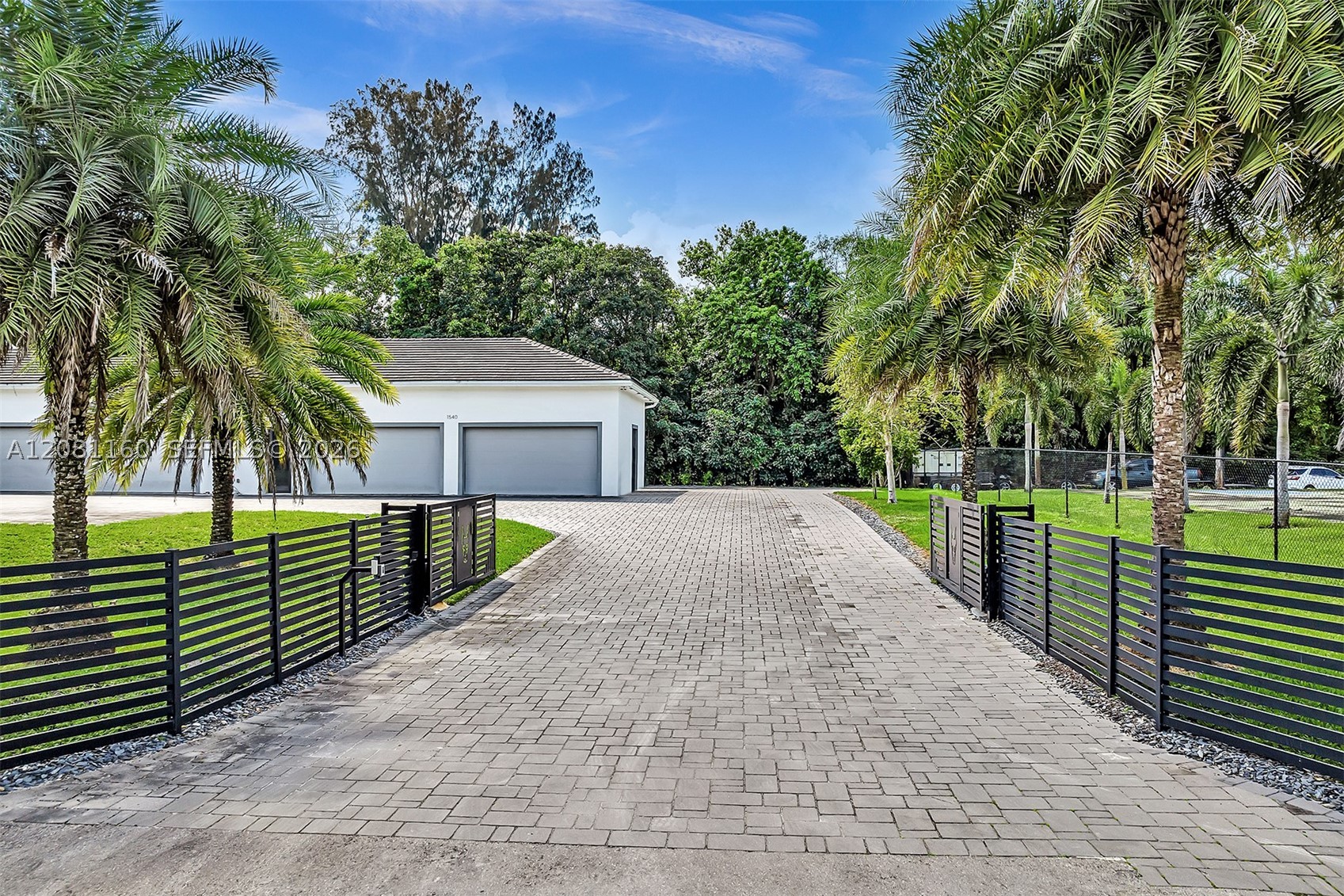 1540 SW 115th Ave, Davie FL 33325