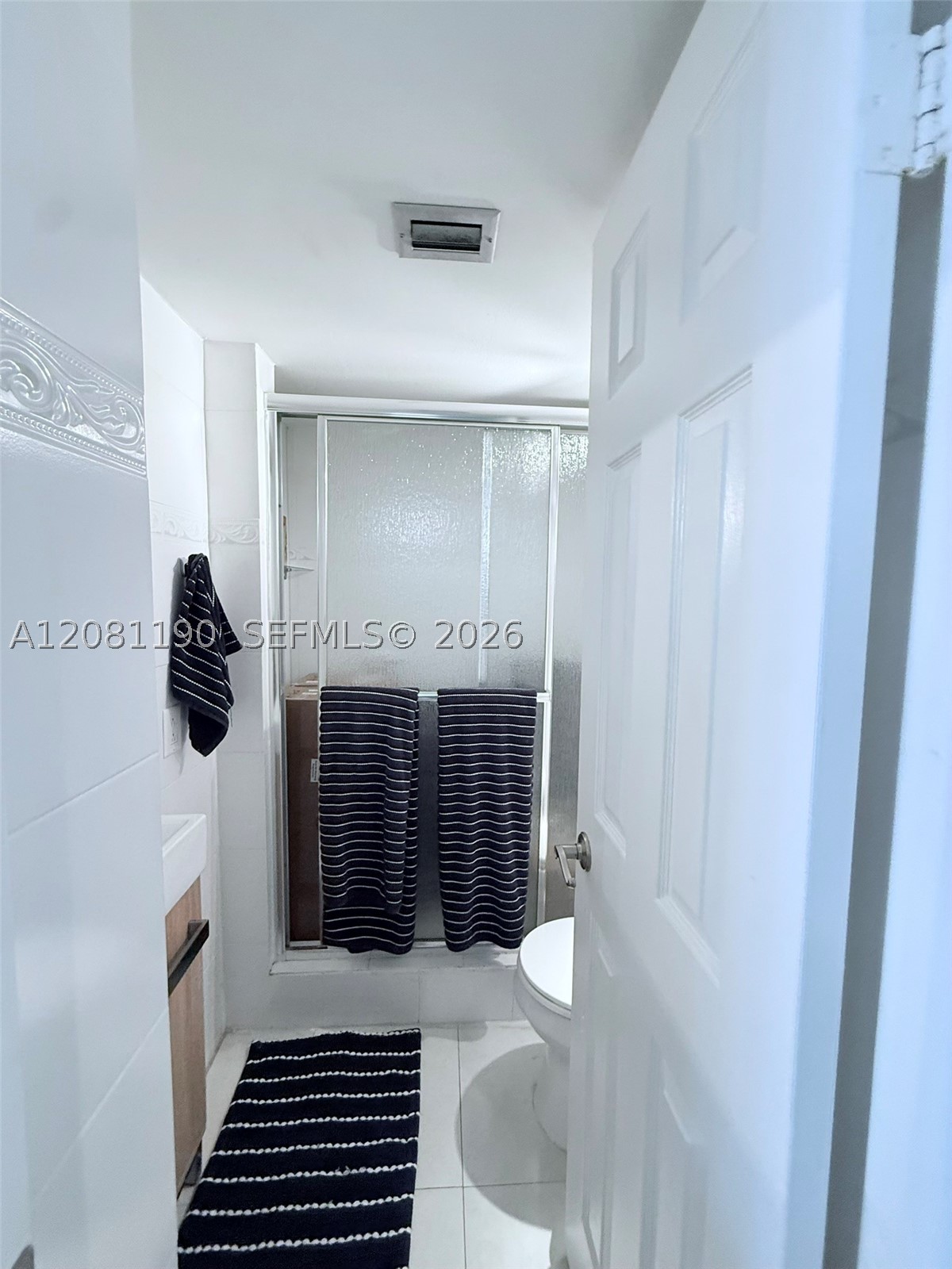 1865 Brickell Ave #A1602, Miami FL 33129