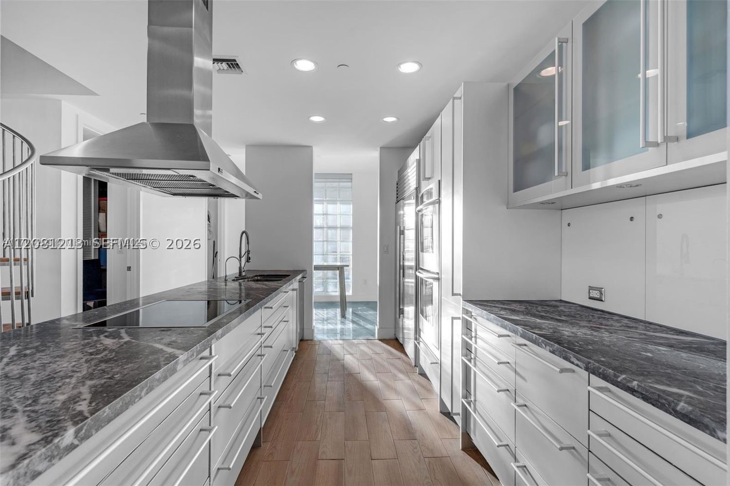 201 Aqua Ave #PH4, Miami Beach FL 33141