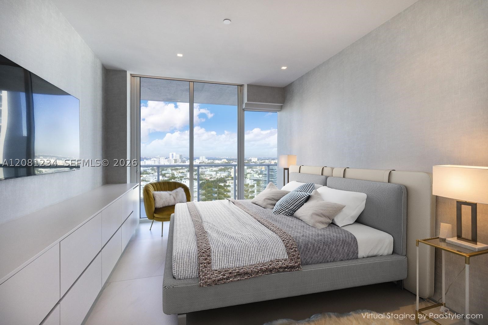 100 S Pointe Dr #2409, Miami Beach FL 33139
