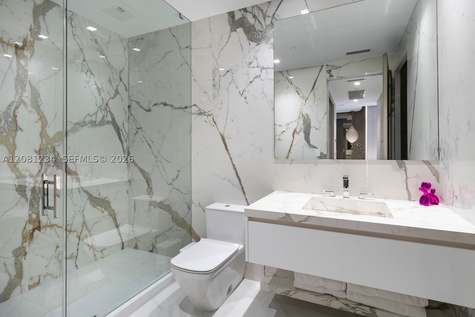 100 S Pointe Dr #2409, Miami Beach FL 33139